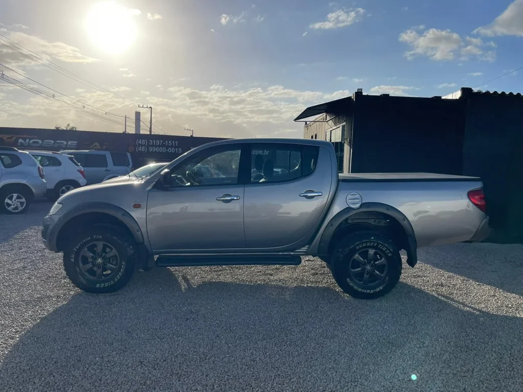 Mitsubishi L200 Triton GLS Diesel 4x4 2014 / 2015