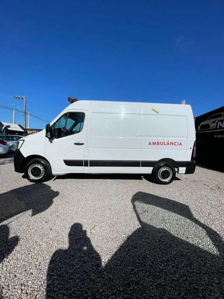 Renault Master L2H2 Ambulância  2022 / 2023