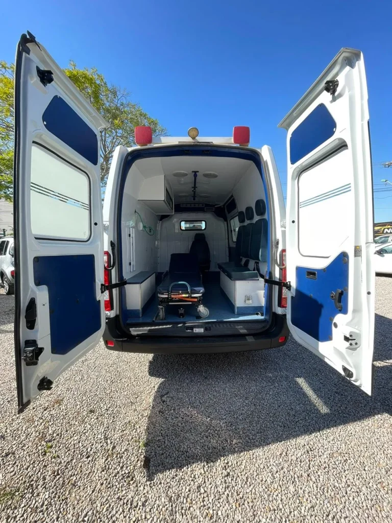 Renault Master L2H2 Ambulância  2022 / 2023